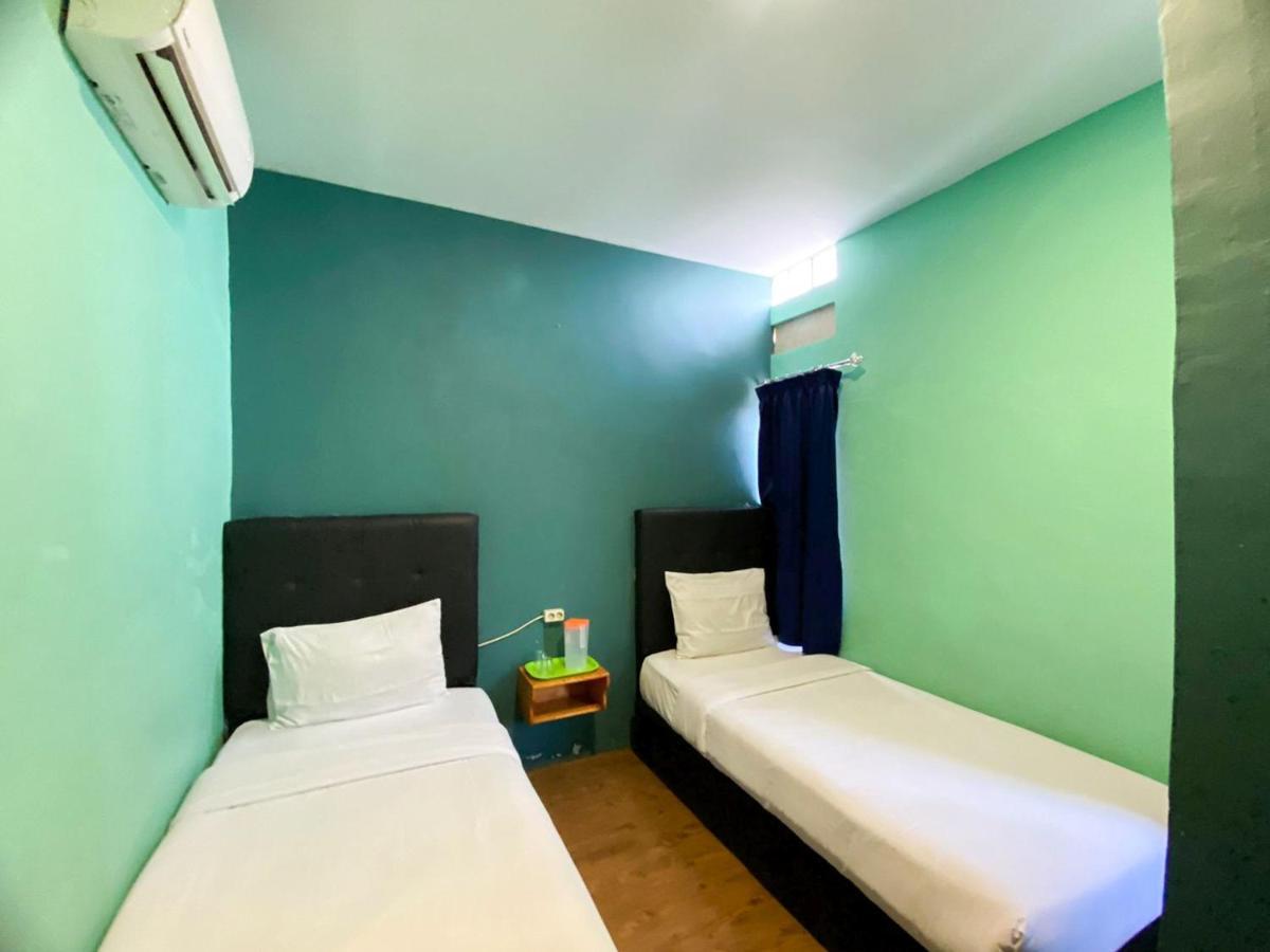 Reddoorz At Sentosa Jaya Helvetia Medan Exterior photo