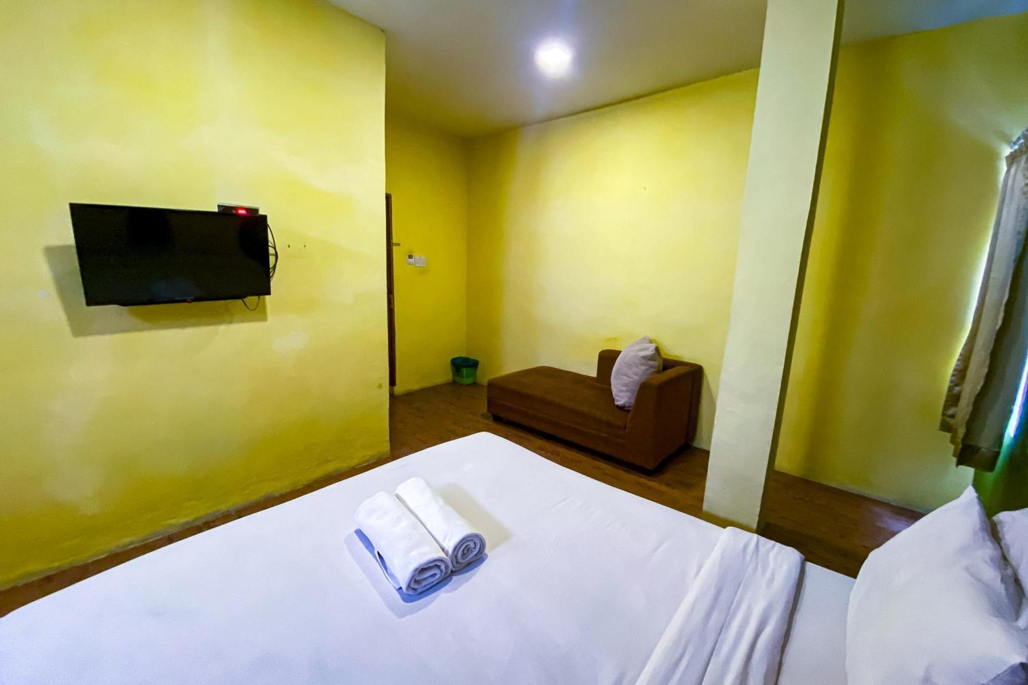 Reddoorz At Sentosa Jaya Helvetia Medan Exterior photo