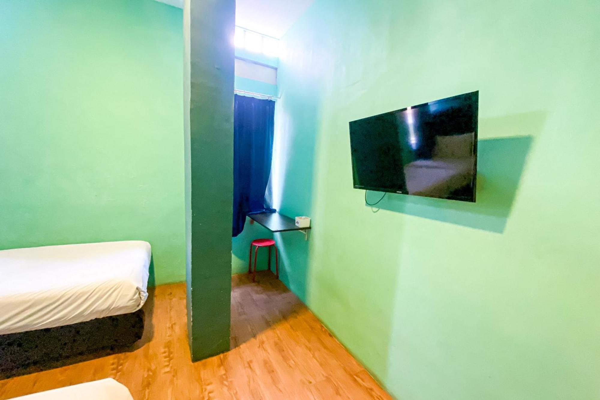 Reddoorz At Sentosa Jaya Helvetia Medan Exterior photo