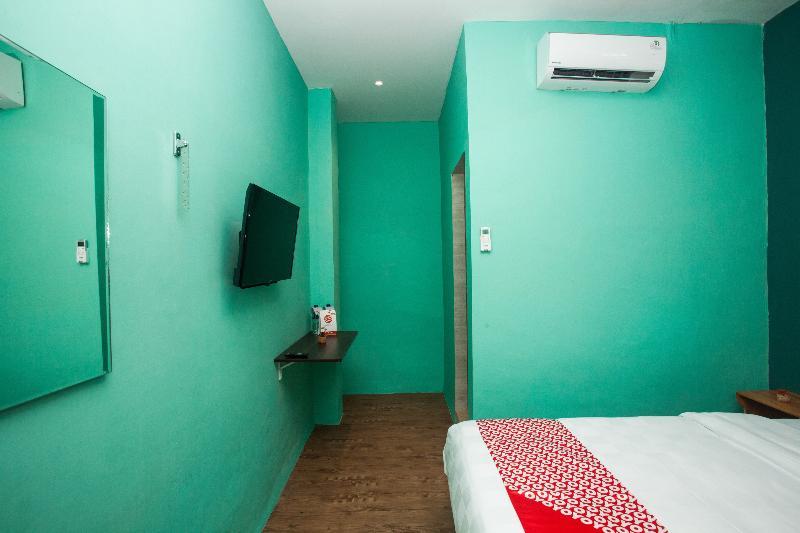 Reddoorz At Sentosa Jaya Helvetia Medan Exterior photo